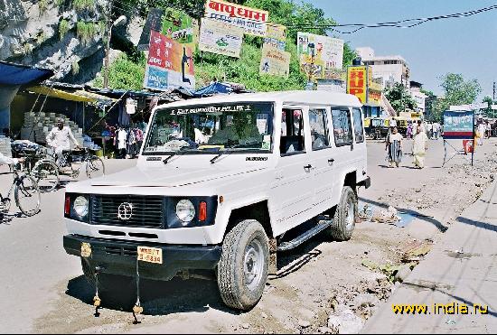 TATA Sumo,   