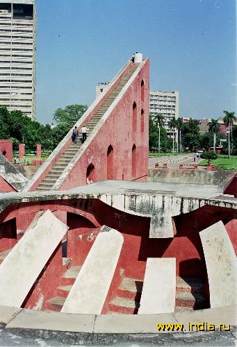    (Jantar Mantar) 