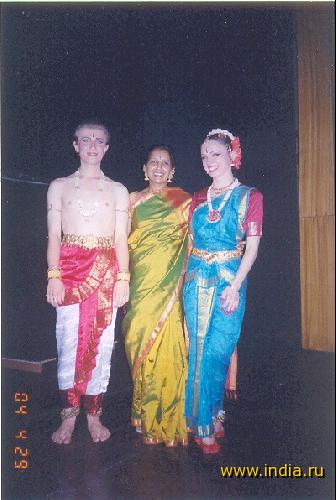 STAS& ALLA WITH  KAUSHALYA JI 