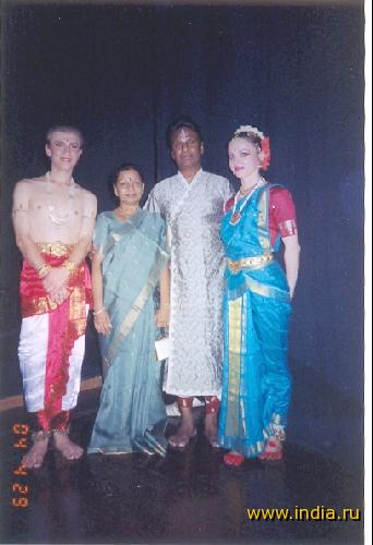 STAS & ALLA  WITH GURU RAJA&RADHA REDDI 