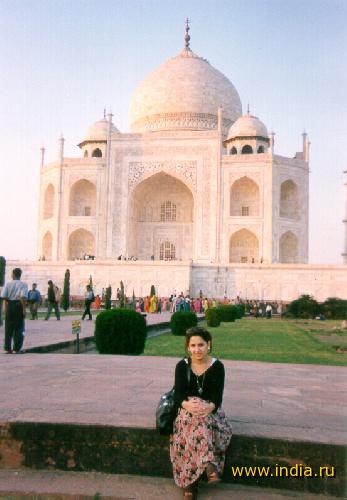 TAJ MAHAL 