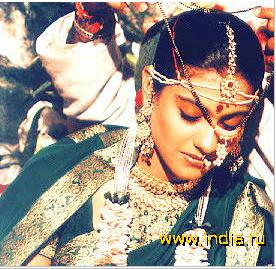 wedding dress of Kajol 