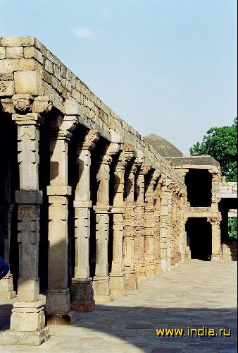  , (Qutab Minar) 