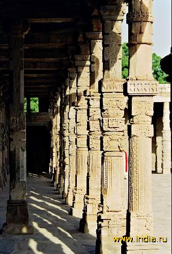  , (Qutab Minar) 