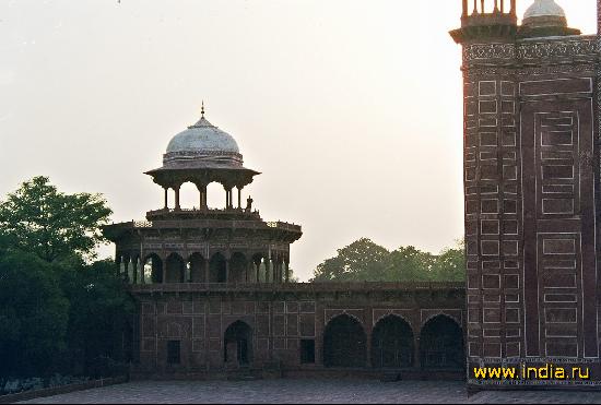   (Taj Mahal),    